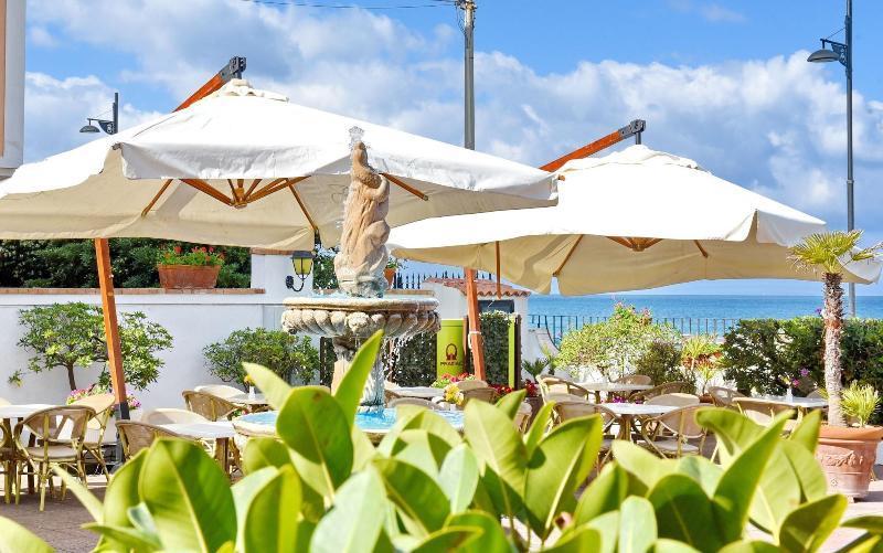 Hotel Costa D'Oro سانتا ماريا دي كاستيلاباتي المظهر الخارجي الصورة