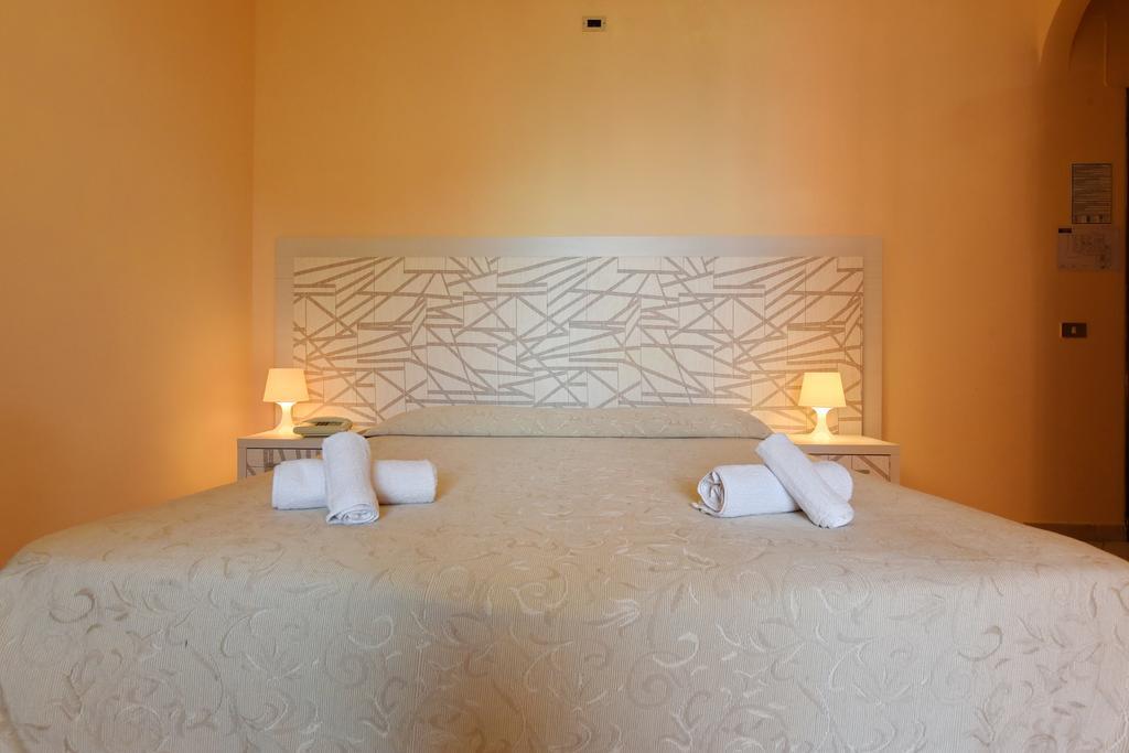 Hotel Costa D'Oro سانتا ماريا دي كاستيلاباتي المظهر الخارجي الصورة